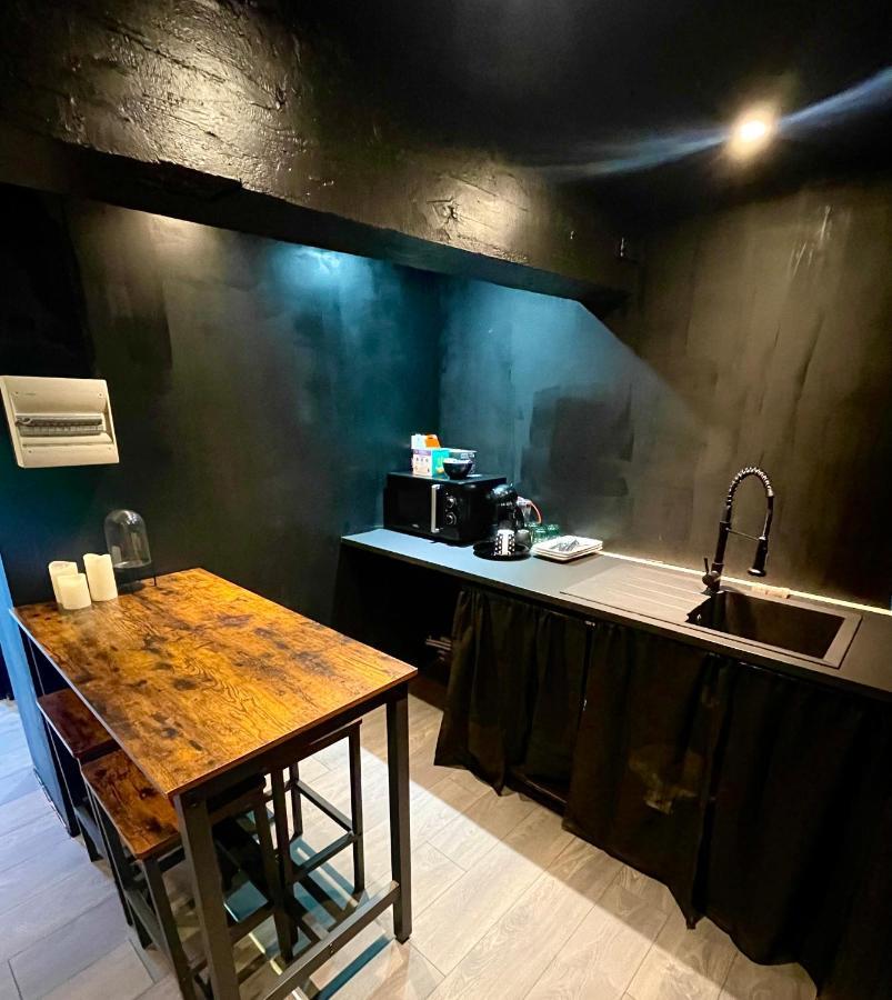 Dark Room Centre Ville De 多勒 外观 照片
